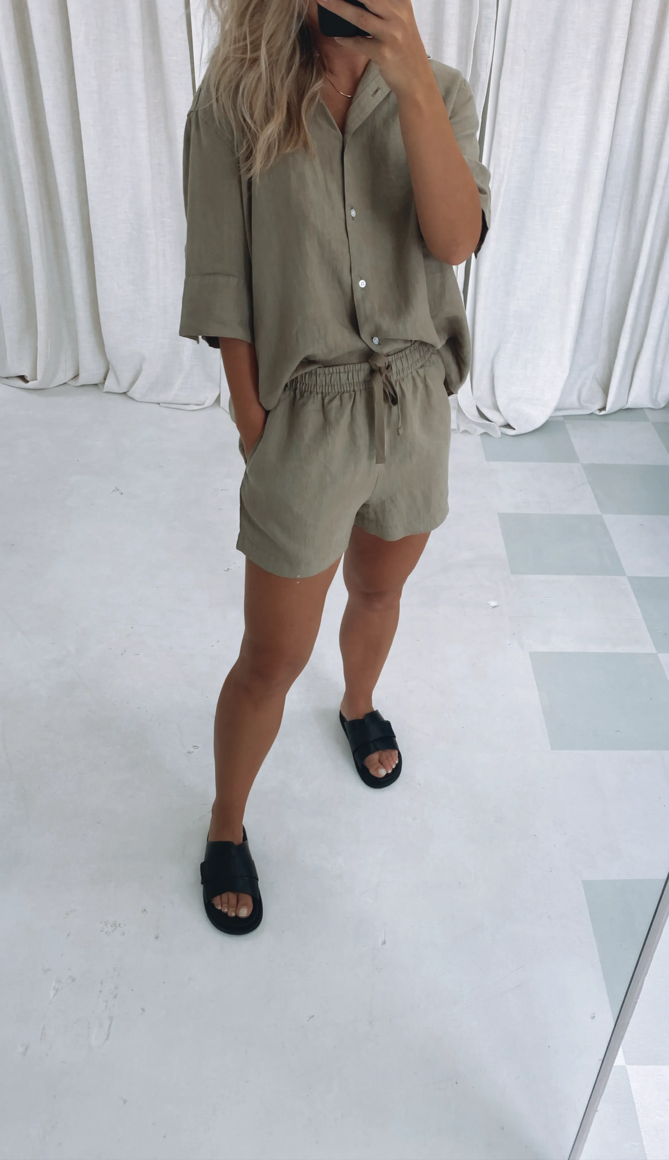 Anika Linen Short Olive