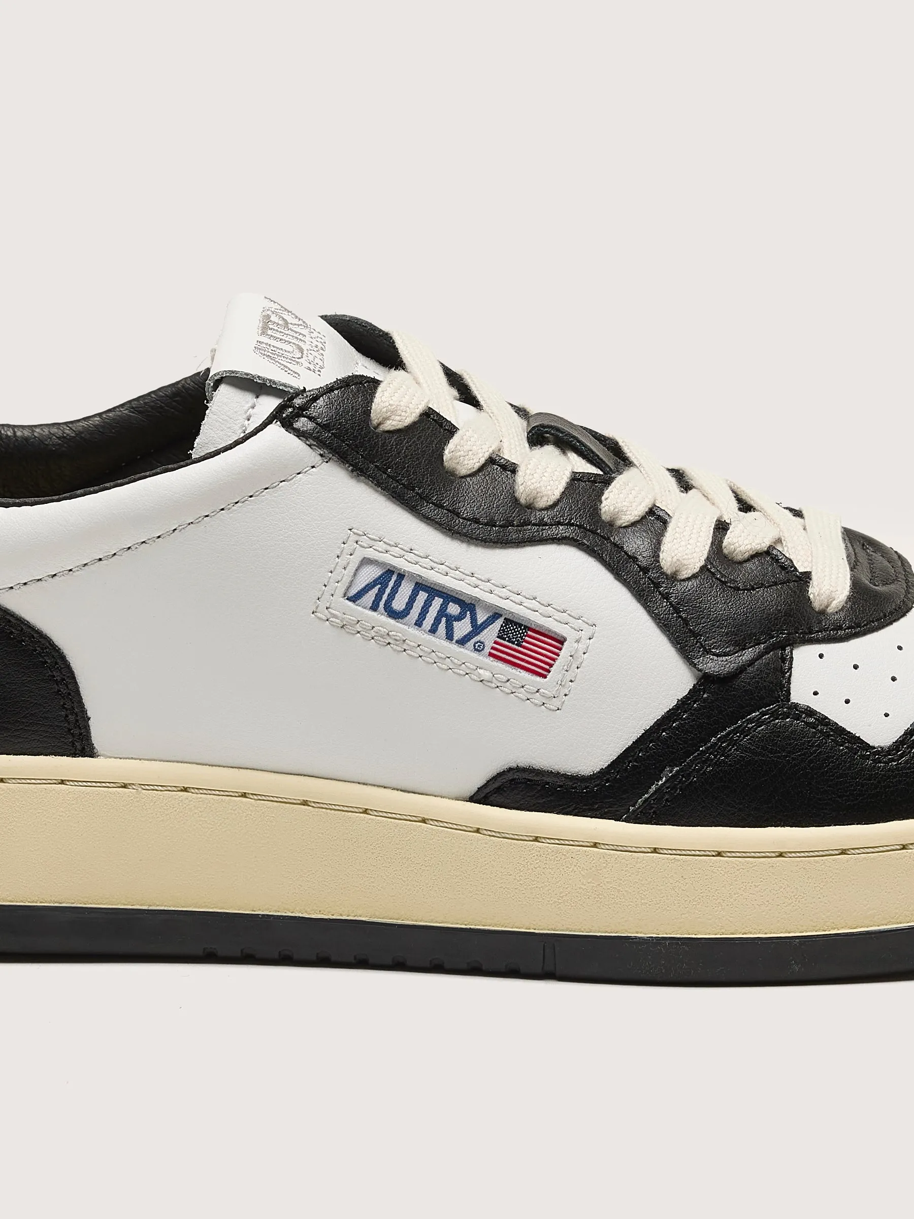 AUTRY | MEDALIST LOW BICOLOR FOR MEN