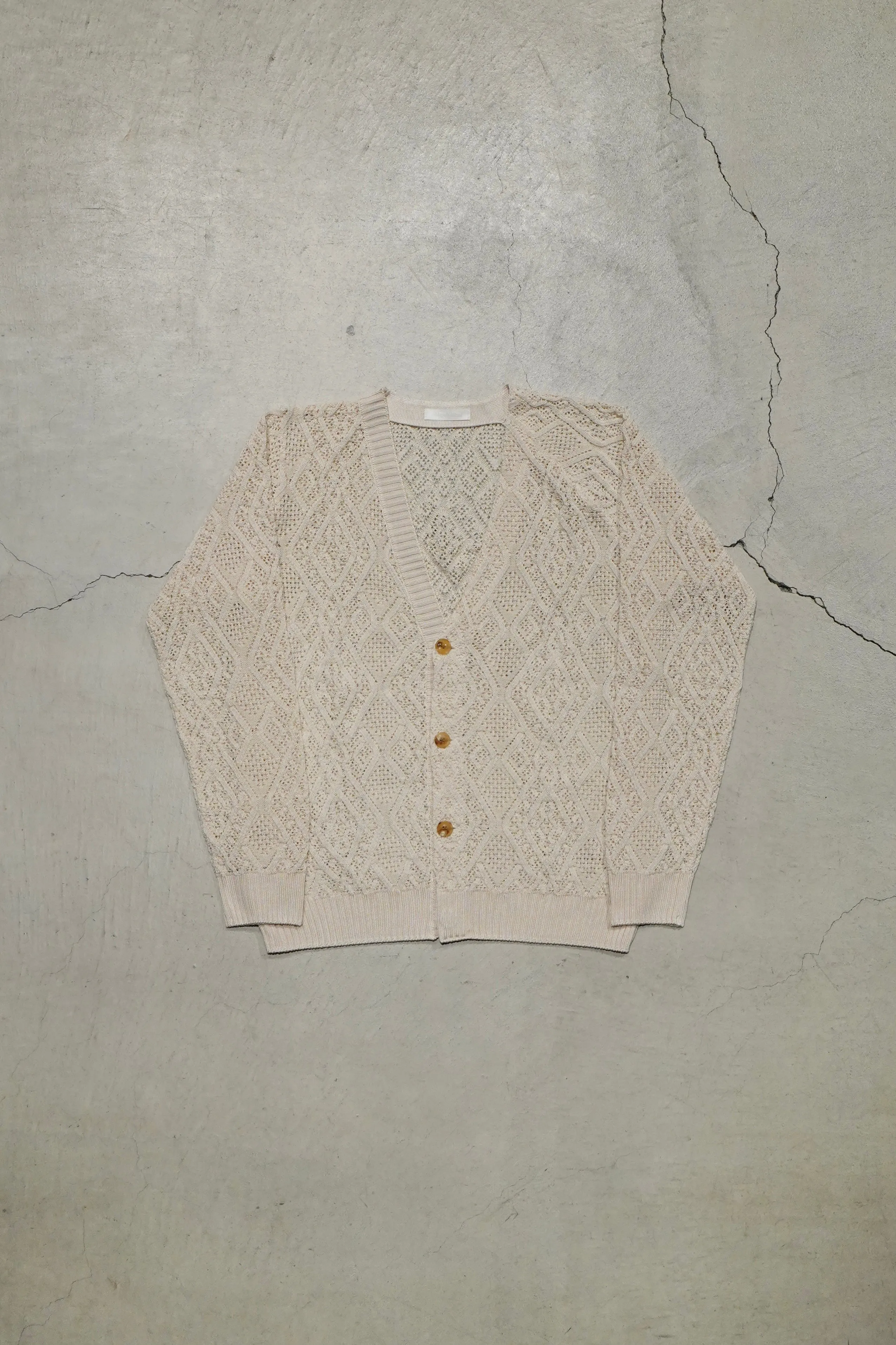 Cardigan (WHT)