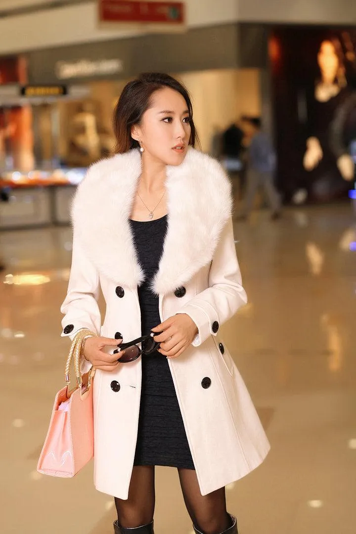 DOUBLE-BREASTED WOOL COAT WITH FUR COLLAR