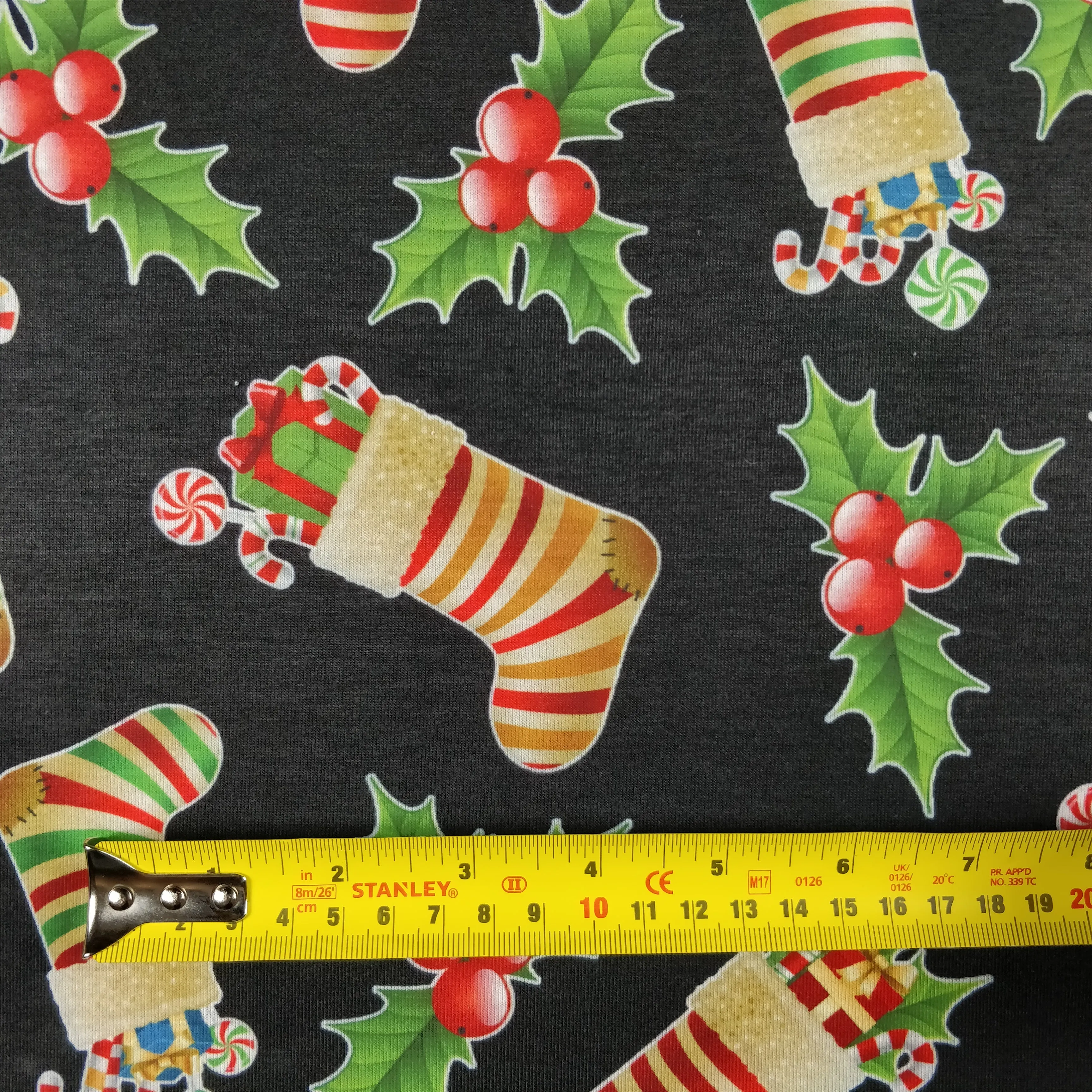 FS078 Christmas Print, Stockings Holly