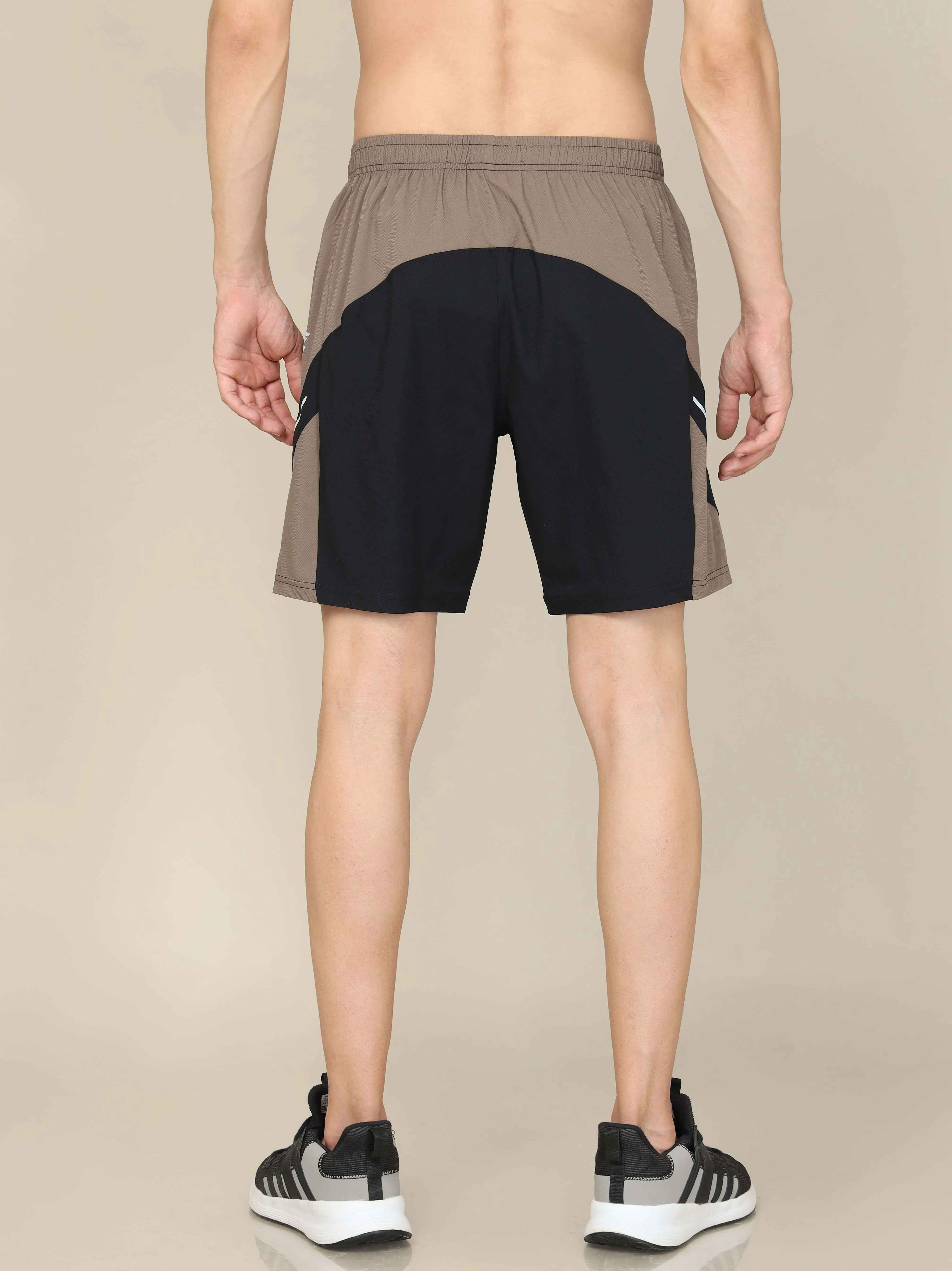 Men Colorblock Slim Fit Shorts with Lytra